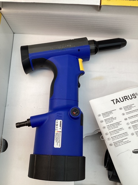 Gesipa #1457665, TAURUS 1 Pneumatic Rivet Tool, NEW - Image 5