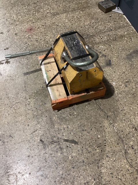 Giant #PML-3000, PERMANENT MAGNETIC LIFTER - Image 2
