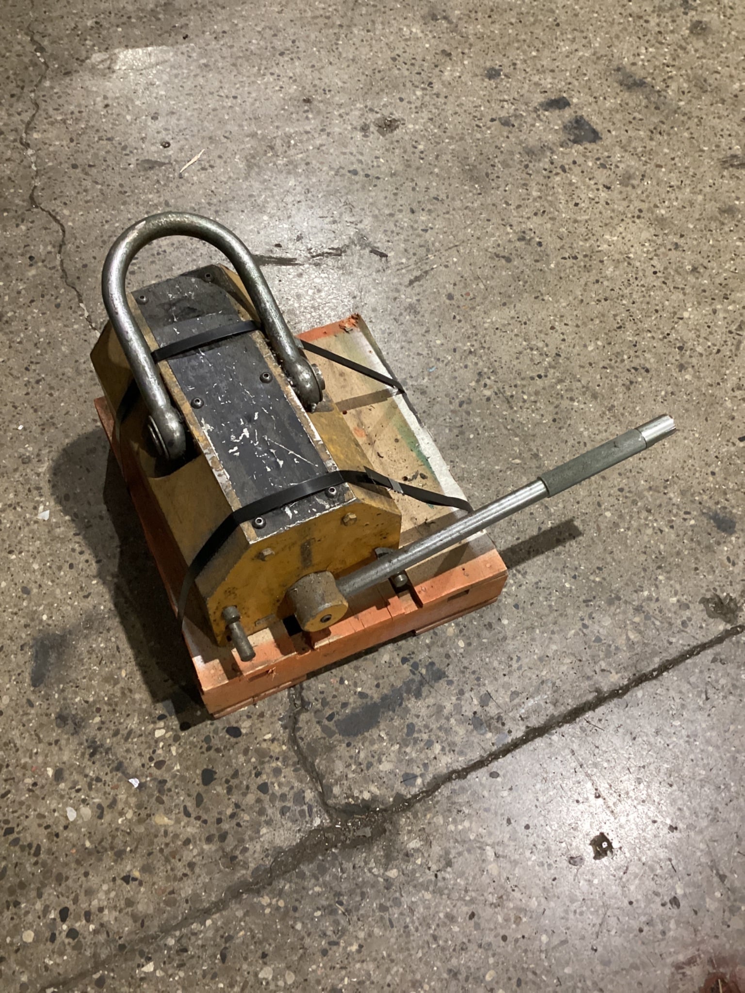 Giant #PML-3000, PERMANENT MAGNETIC LIFTER - Image 4