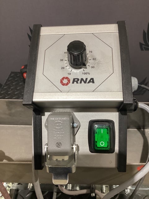 RNA #SLL400-400, ESG1000 W/ SLL400-400 Vibratory Feeder System - Image 2