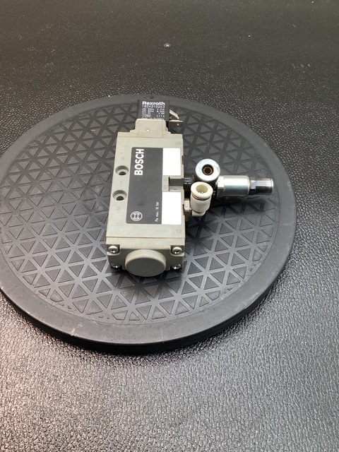 Bosch #0820023026, PNEUMATIC VALVE - Image 3