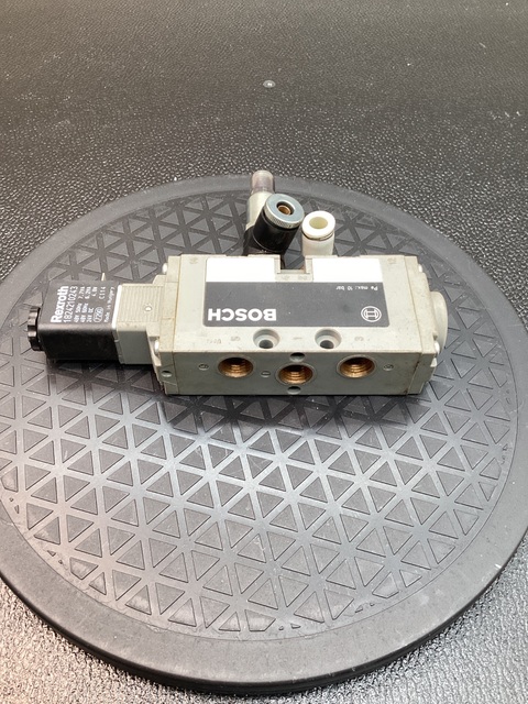 Bosch #0820023026, PNEUMATIC VALVE - Image 4
