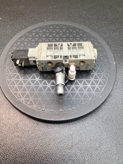 Bosch #0820023026, PNEUMATIC VALVE - Image 5