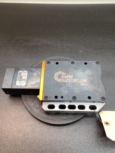 Smw #SRG-2, AUTOBLOK SRG-2 GRINDING STEADY REST 3060MM RANGE - Image 1