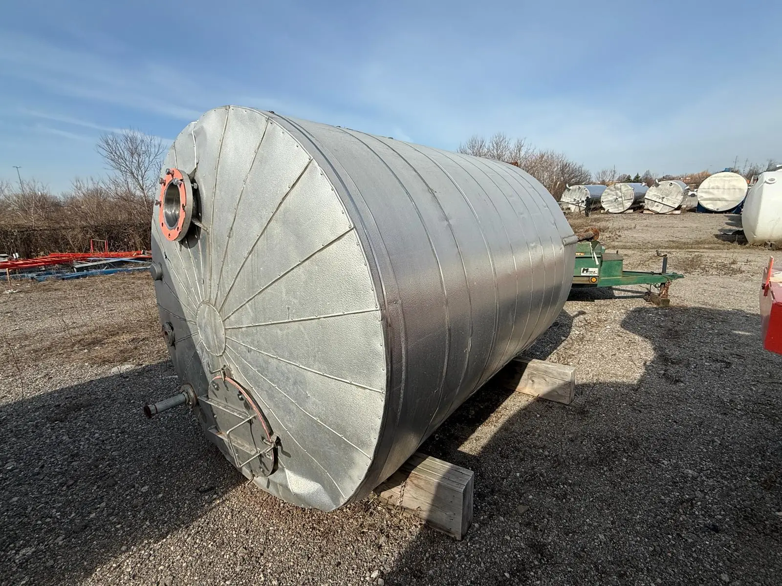 2800 gallon Vertical Stainless Steel Storage Tank, Insulated, 85" x 85" x 115", 3,500 LBS - Image 3