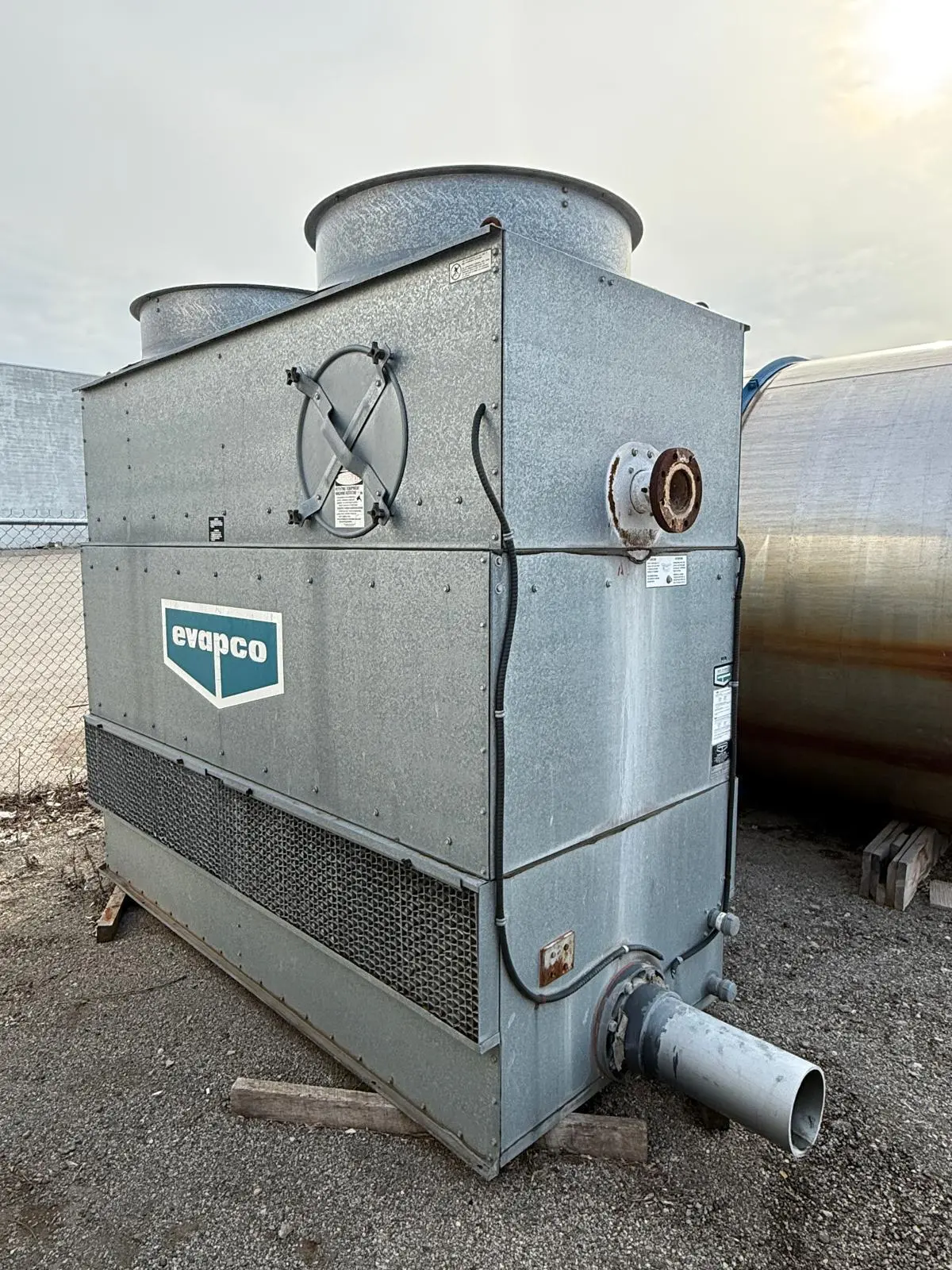 Evapco #ICT4-79, Cooling Tower, Induced Draft Counterflow, 107" x 50" x 110", 3,500 LBS - Image 1