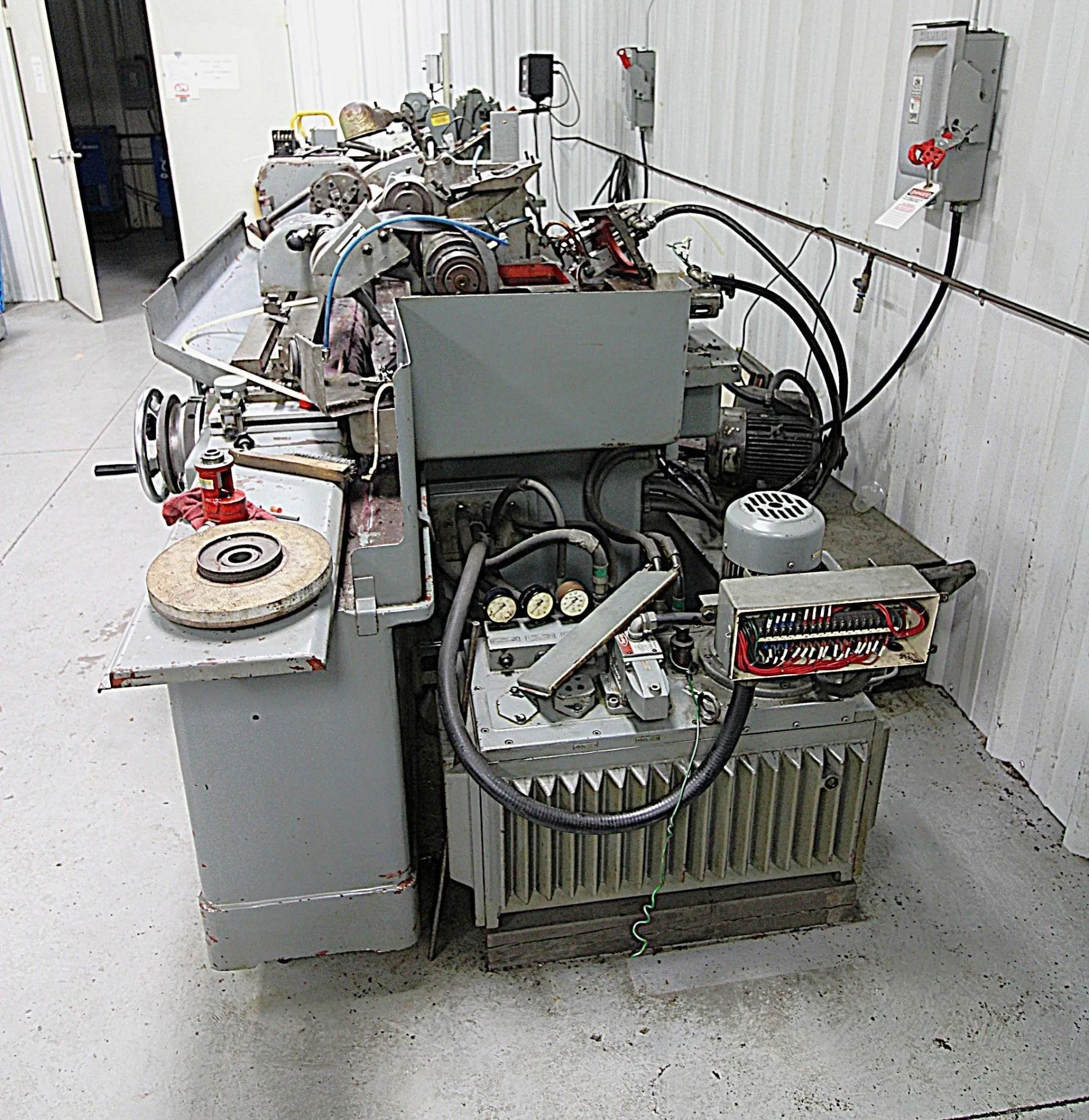 Toyoda #GUP 28-100, Cylindrical Grinder, 12" x 40" Capacity, Internal Attachment, 1984 - Image 5