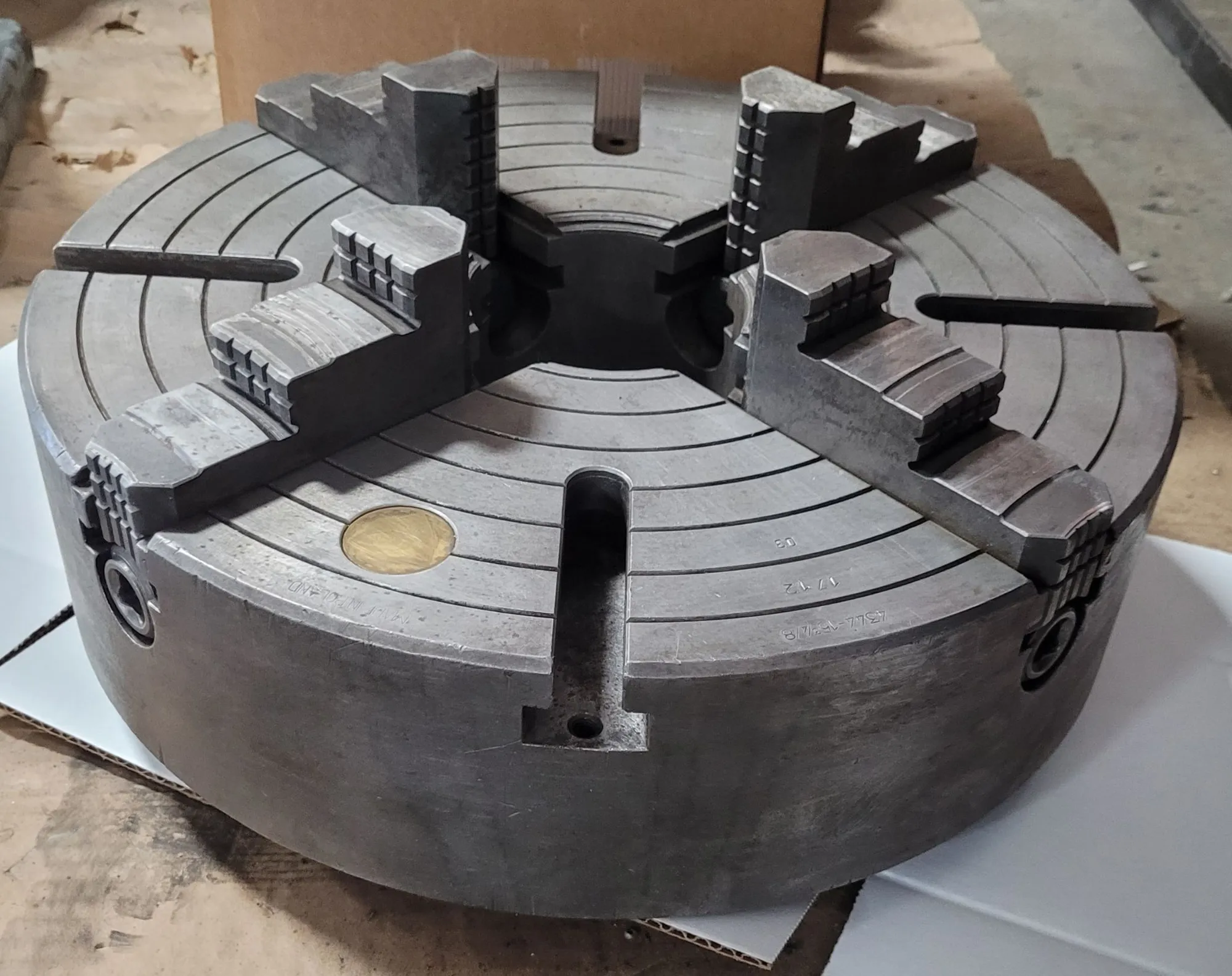 Bison #4344, 4-Jaw Chuck, 15.75" diameter, D1-8 Backplate - Image 1