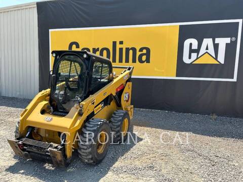 Cat 262D3 CB, Skid Steer Loader, 270 hours, S/N: TP400450, 2023 - Image 1