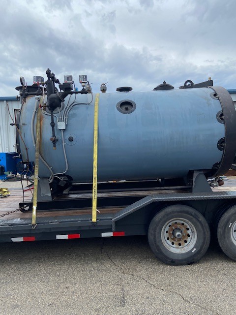80 HP Williams & Davis, 15 psi, steam boiler, Stainless Steel feed water tank, Grundfos pump - Image 4