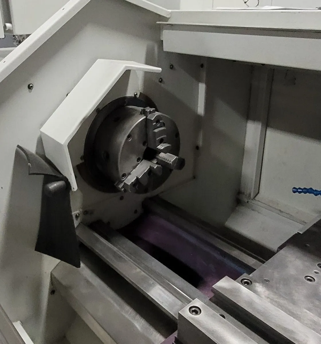 Bridgeport Romi #EZ Path SD, CNC Lathe, 18" Swing, 40" Centers, 8" Chuck, 7.5 HP, 4,000 RPM, Tailstock, 1998 - Image 4