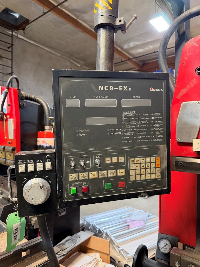 38 Ton, Amada #RG-35S, CNC press brake, 4' overall, 40" between housing, 3.94" stroke, 7.88" throat, 14.58" - Image 3