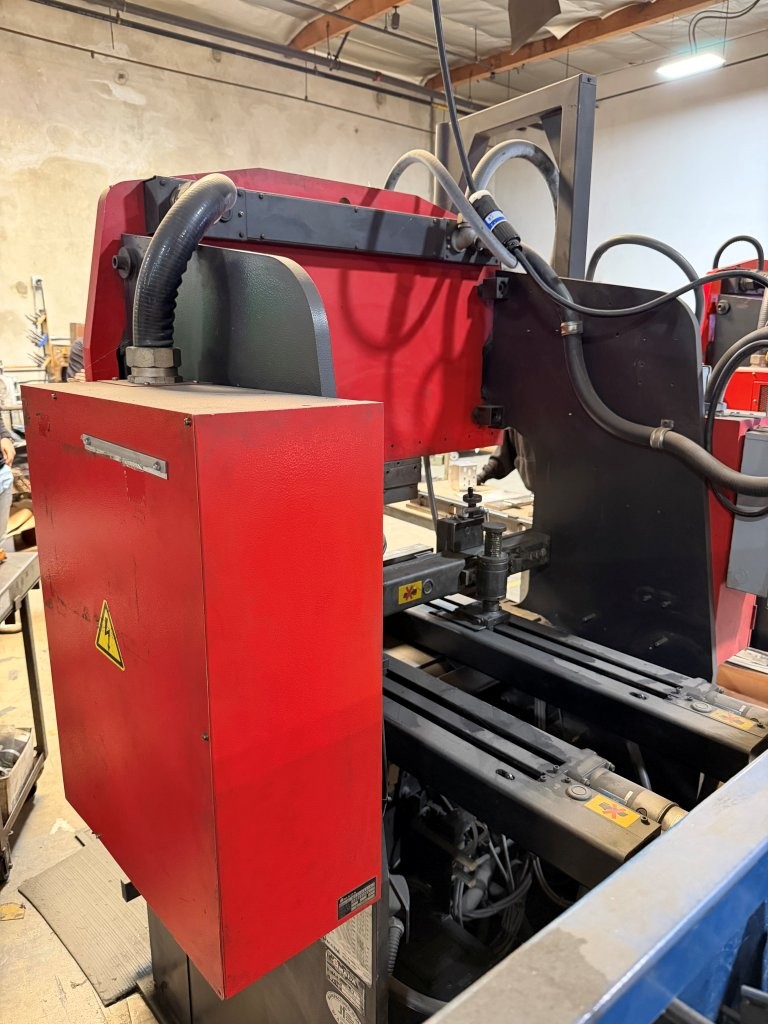 38 Ton, Amada #RG-35S, CNC press brake, 4' overall, 40" between housing, 3.94" stroke, 7.88" throat, 14.58" - Image 6