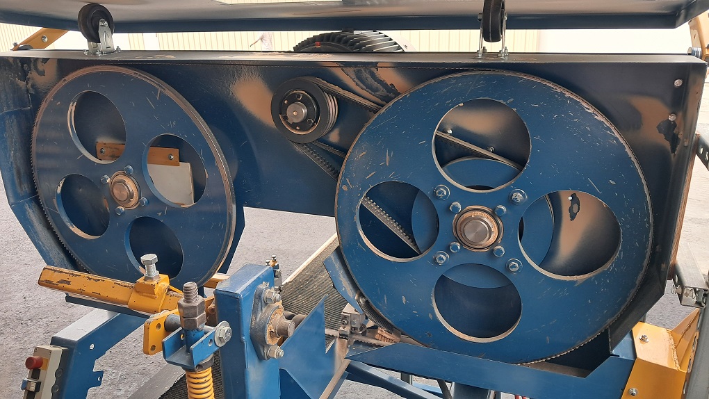Baker #AX, Rip Saw, 12" x12", 39 HP, 120 FPM feed, 2020 - Image 2