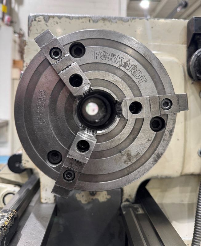 15.5" x 54" LeBlond Makino #Regal-Servo-Shift-15C, 3-jaw 8" chuck, steady rest, tailstock, 1991 - Image 5