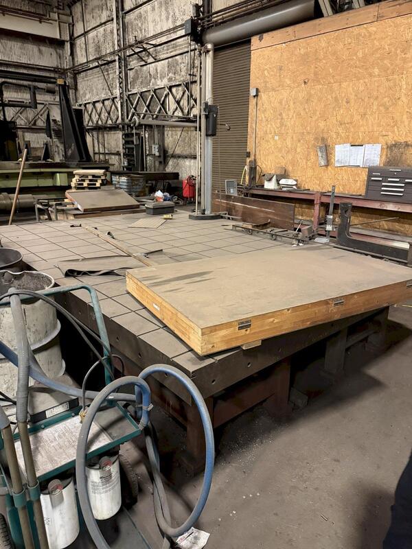 102" x 120" Portage, grid layout table - Image 1