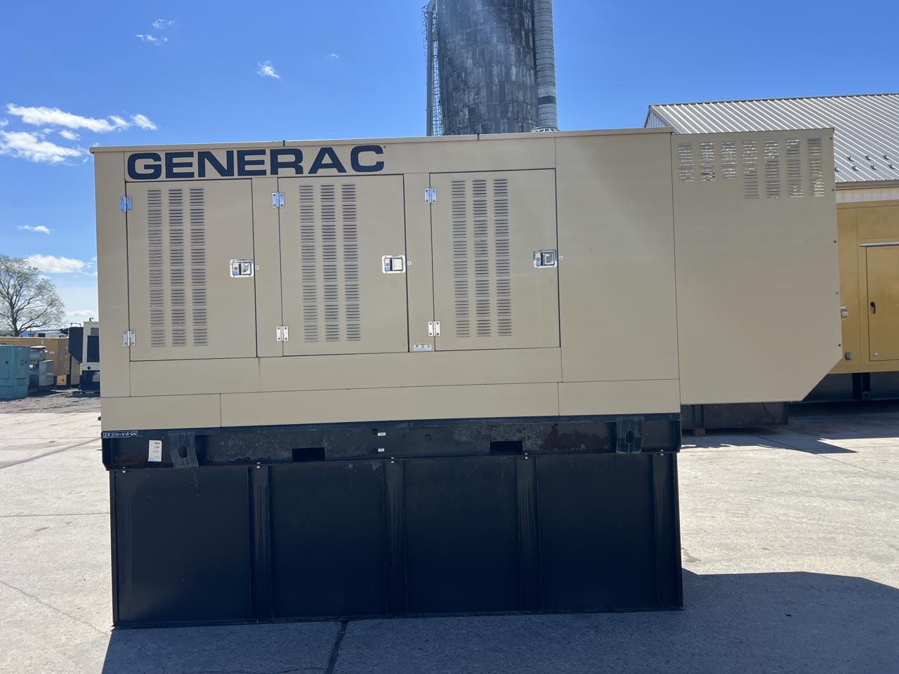 300 KW Generac #10259470100, Diesel Generator Set, 120/208 Volts, John Deere engine, 1800 RPM, circuit - Image 3