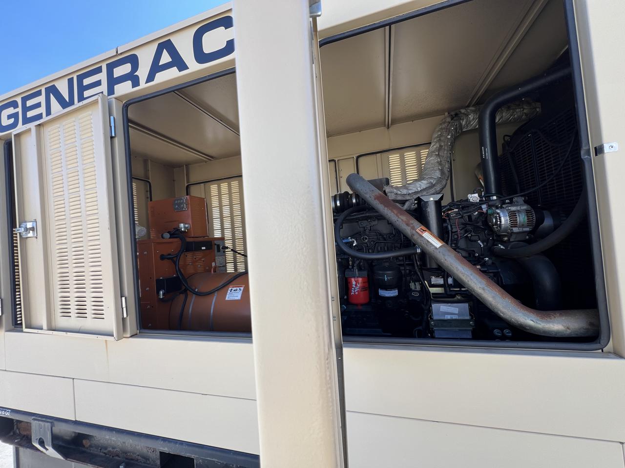 300 KW Generac #10259470100, Diesel Generator Set, 120/208 Volts, John Deere engine, 1800 RPM, circuit - Image 5