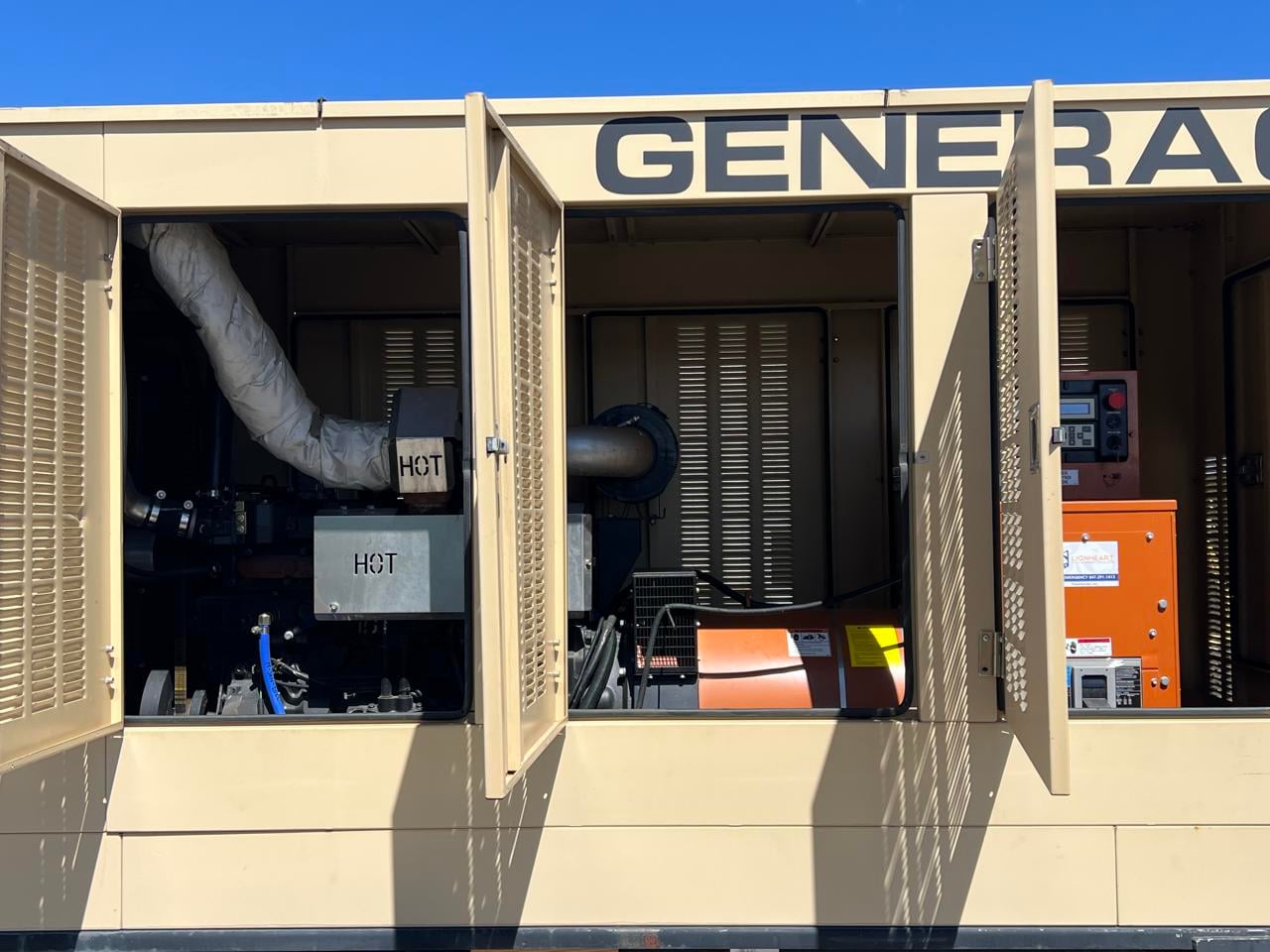 300 KW Generac #10259470100, Diesel Generator Set, 120/208 Volts, John Deere engine, 1800 RPM, circuit - Image 9