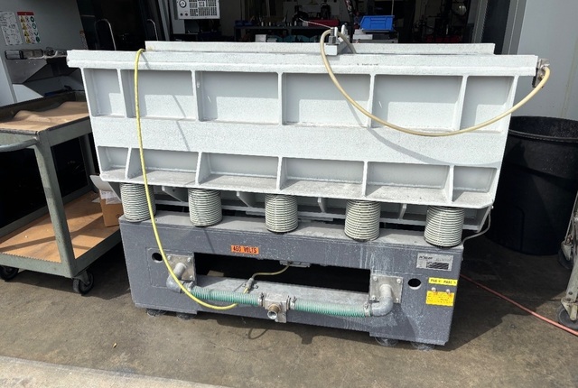15 cu.ft. Rosler #R-500/1500, Tub Style Vibratory Finisher, 1.6'x4.9'x1.9' tub, 3.5 HP, 110 hours, 2017 - Image 3