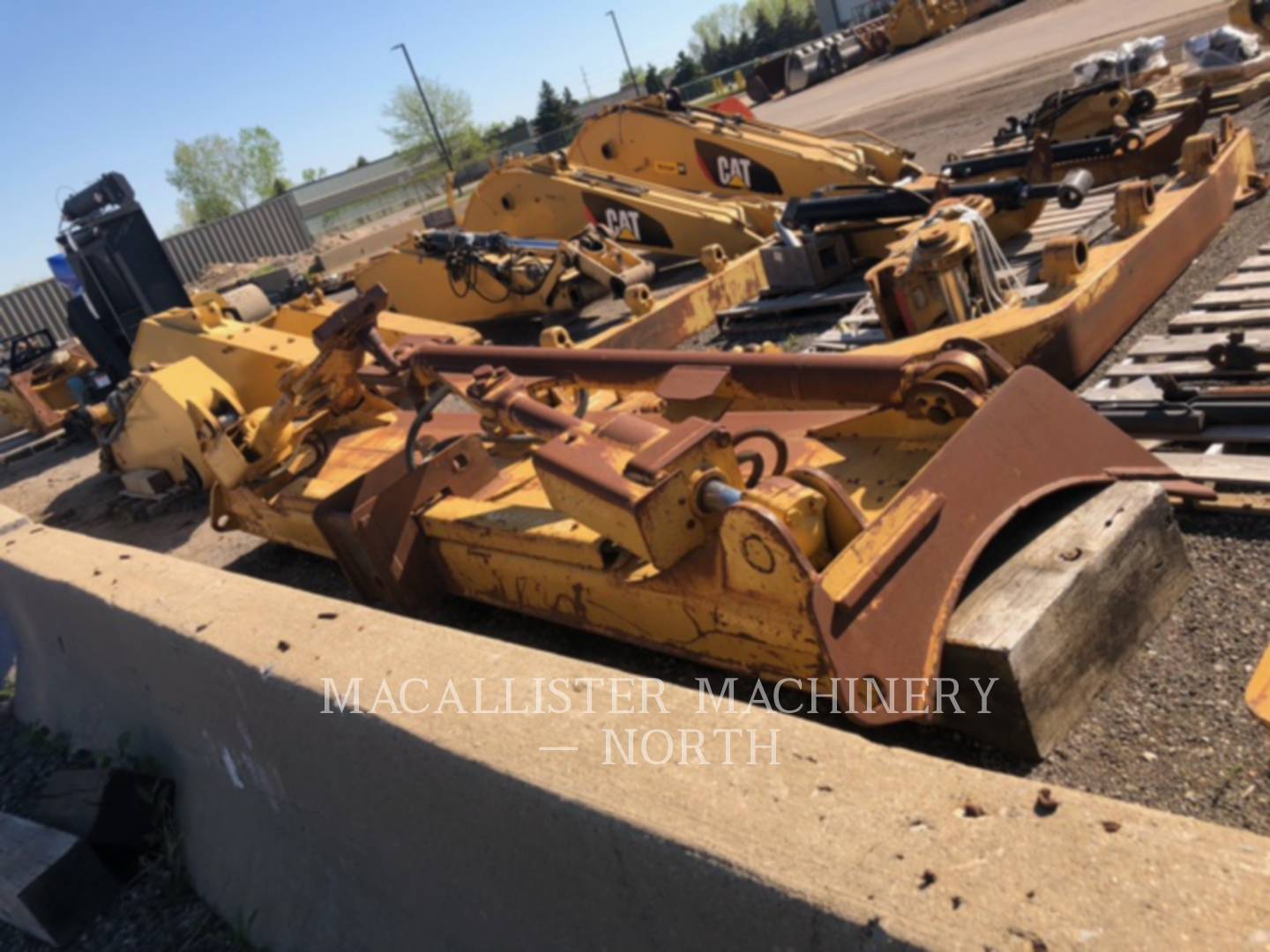 Caterpillar Work Tools (Serialized) D8T ANGLE BLADE, Blade, S/N: DK400122, 2017 - Image 1