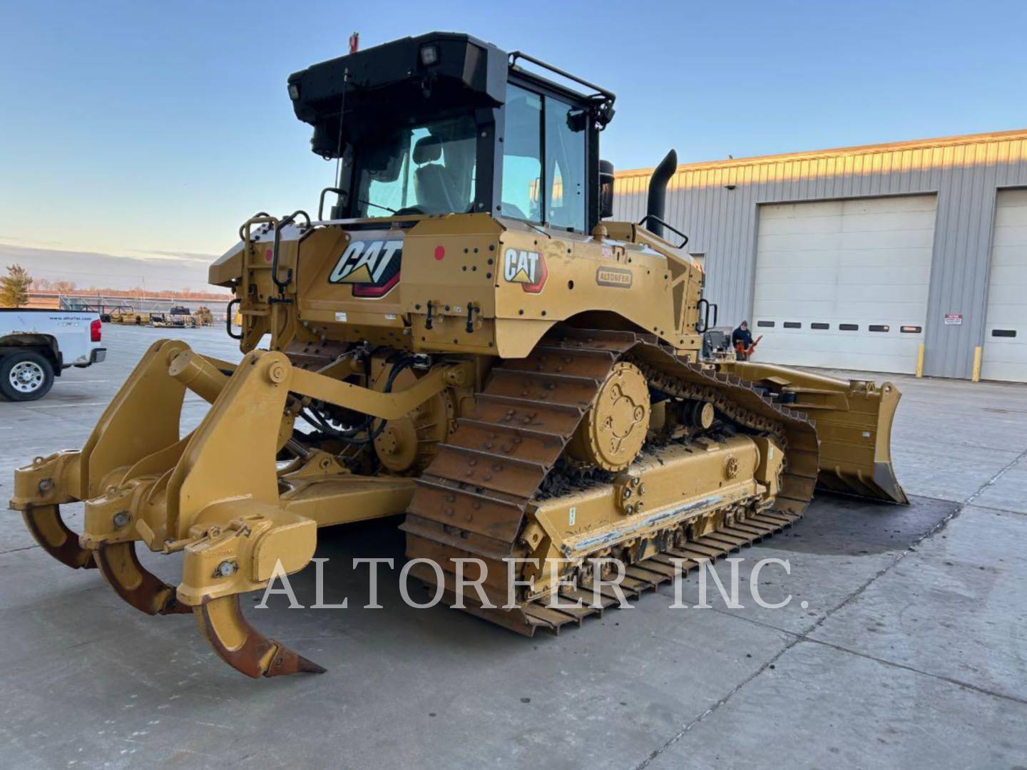 Caterpillar D6-20VPAT, 1753 hours, S/N: KD501612, 2024 - Image 3