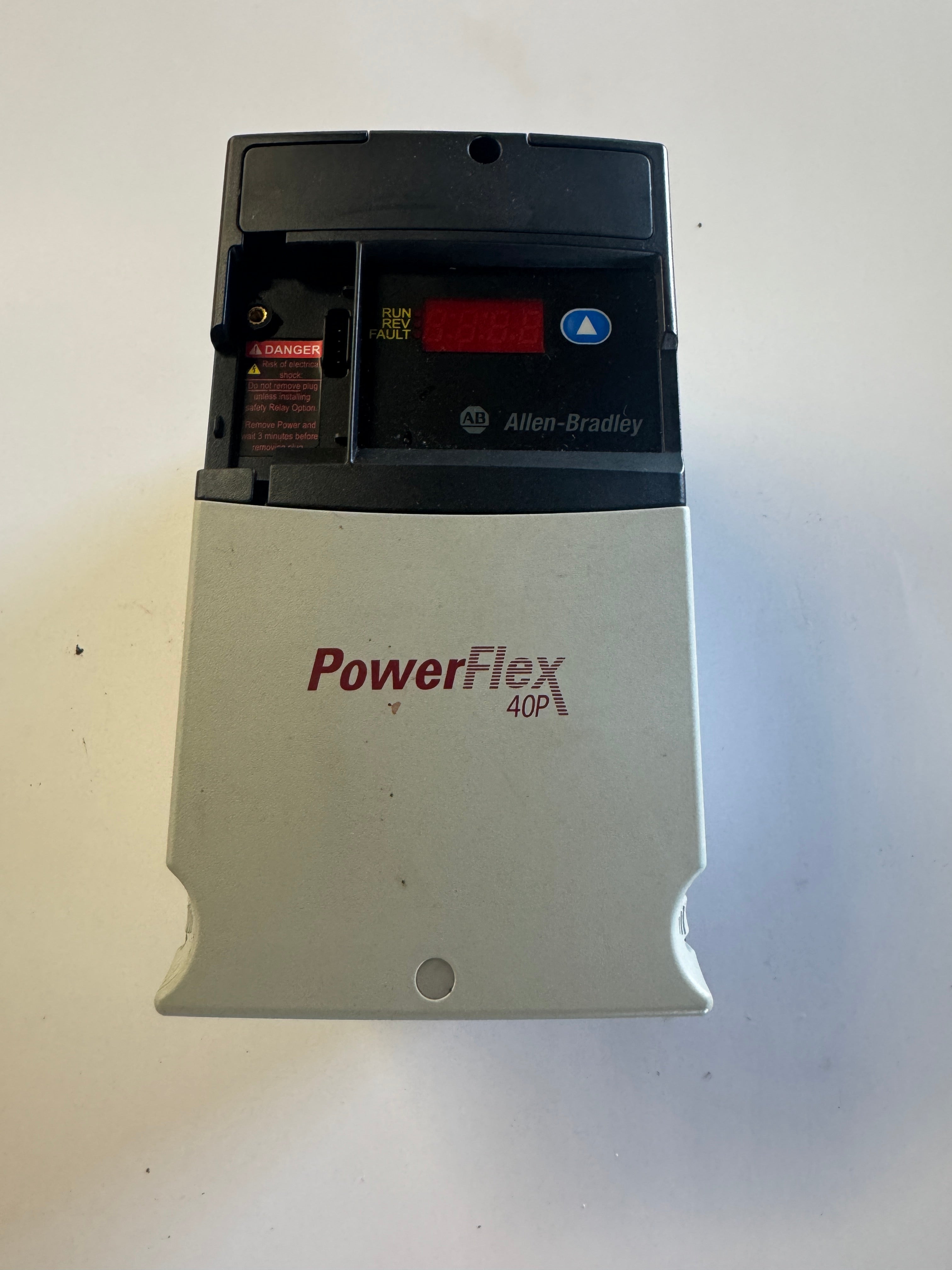 Allen-Bradley Variable Frequency Drive 22D-B012N104 200-240V 3-Phase - Image 2