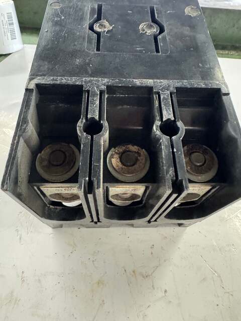 General Electric Molded Case Circuit Breaker TFJ236175 600V AC / 250V DC - Image 4