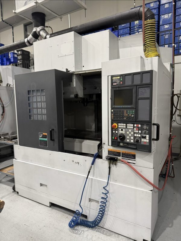 Mori Seiki #Duracenter-5, Vertical Machining Center, 23.6" x 43.3" table, 31.5" X, 20.1" Y, 20.1" Z, 20 HP - Image 1