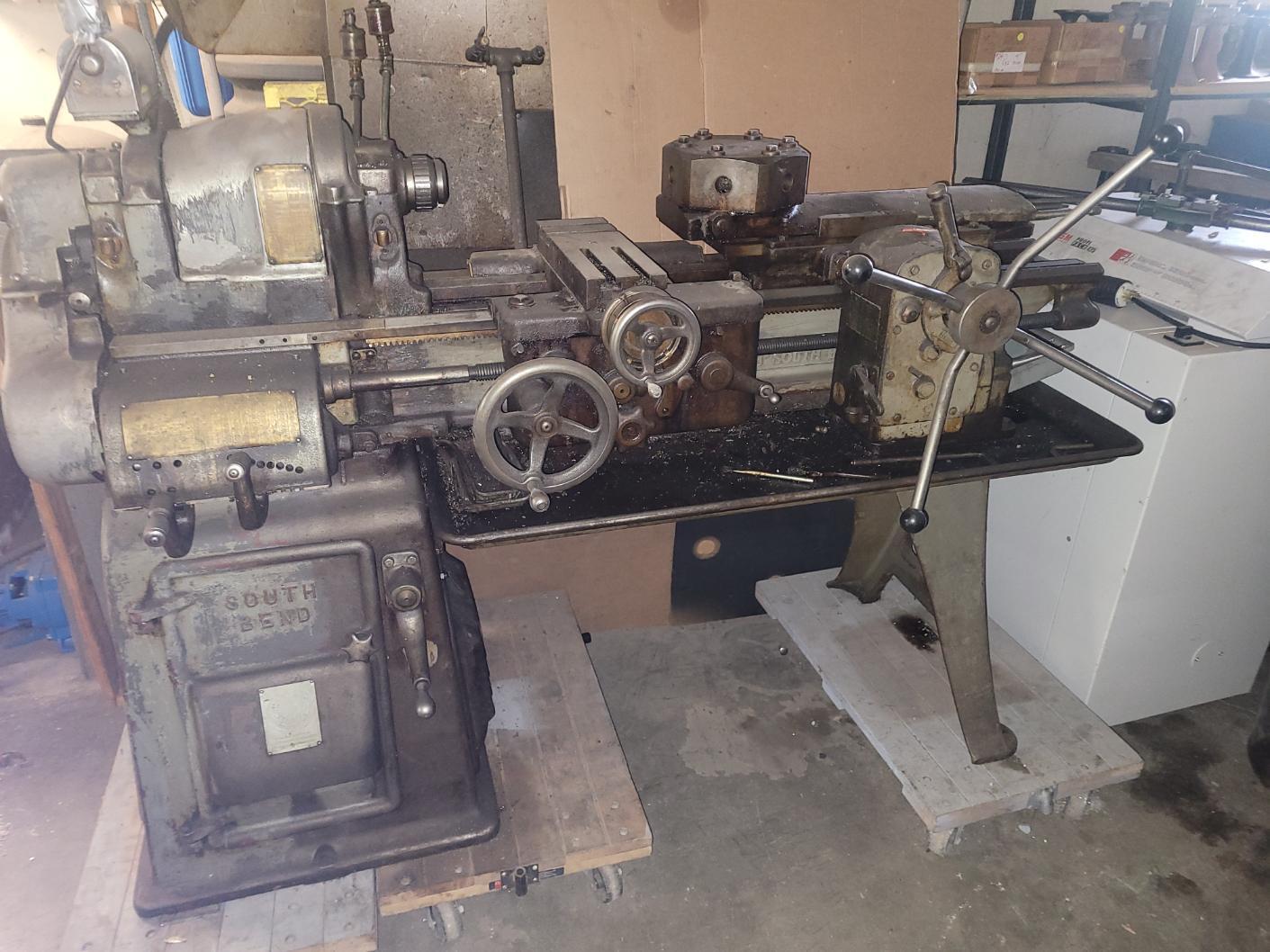 13" x 60" South Bend #CL-1BT, precision toolroom lathe, 1-3/8" bore, #5MT, 1956 - Image 2