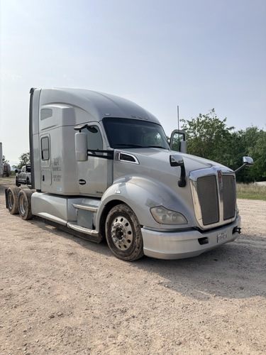 Kenworth #T680, Sleeper Truck, Paccar Power, Aero Highway Tractor, 632,860 Miles, 2020 - Image 6