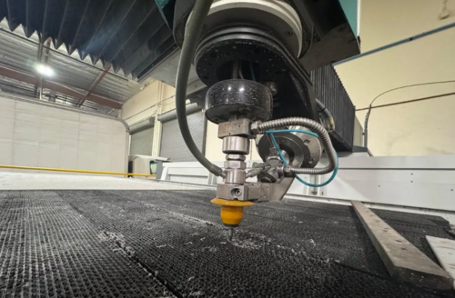 Flow #Mach-200, Waterjet Cutting System, 6' x13' table, 60k psi, 1732 hours, 2021 - Image 3