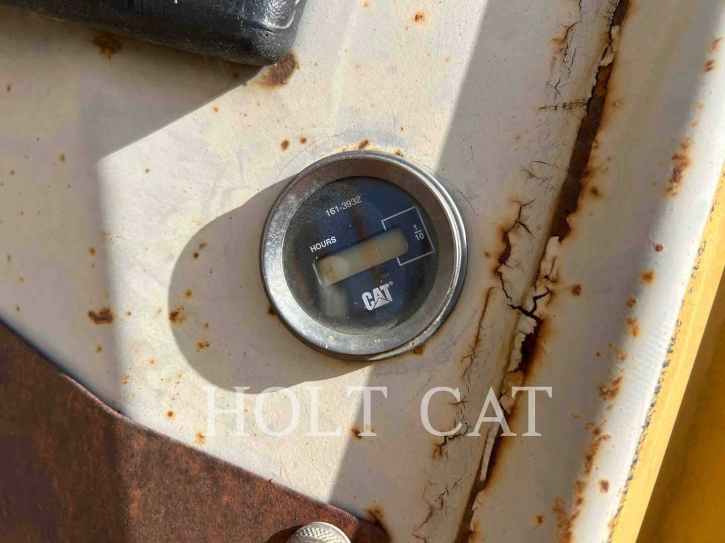 Caterpillar D5GLGP, 5933 hours, S/N: RKG02595, 2006 - Image 5