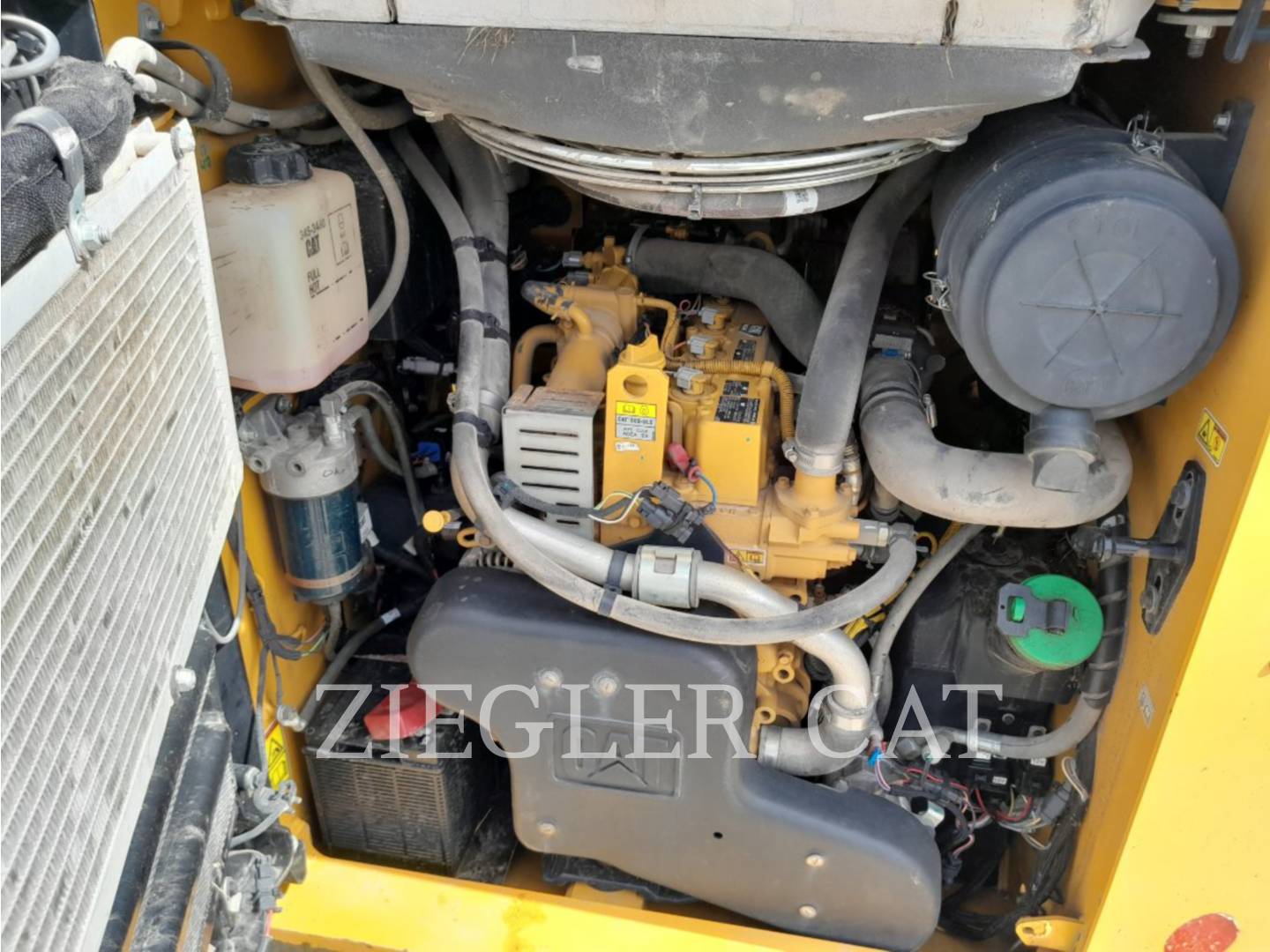 Caterpillar 277D, 2465 hours, S/N: FMT00347, 2014 - Image 7