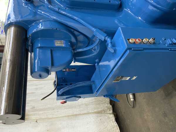 Kearney & Trecker #630TF-20, horizontal mill, 20" x 106" table, dual controls & coolant, #50 NS - Image 6