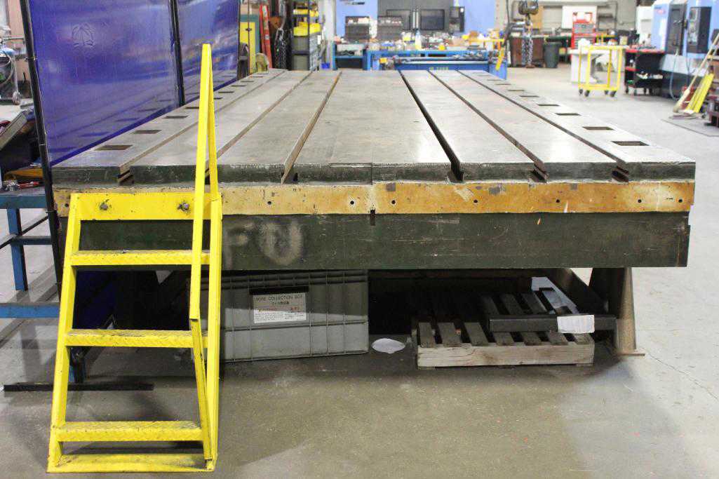 240" x 94" x 16", T-slotted floor with stands, leveling screws - Image 4