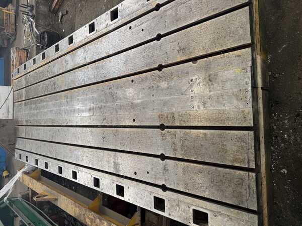 240" x 94" x 16", T-slotted floor with stands, leveling screws - Image 5