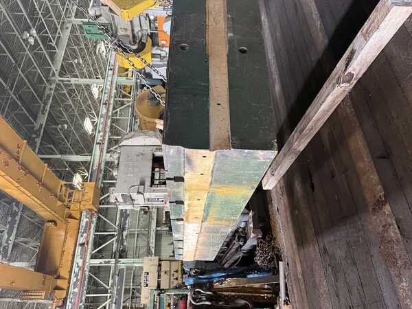 240" x 94" x 16", T-slotted floor with stands, leveling screws - Image 9