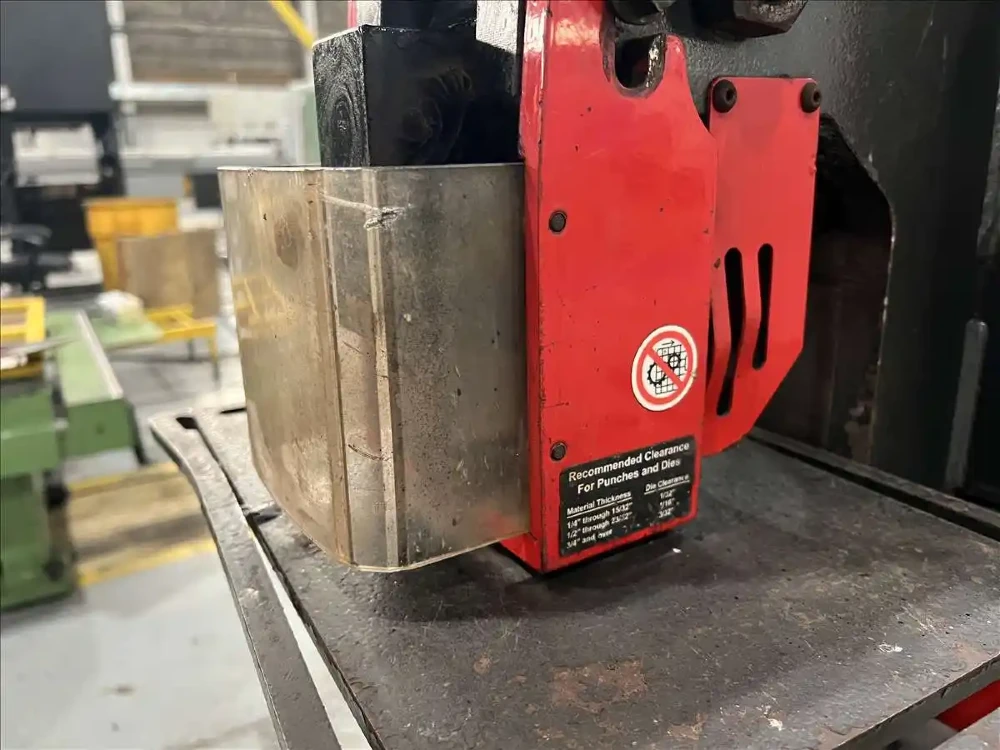 4" x 4" x 1/4" Edwards, heavy duty ironworker, 55 ton, 1.25" stroke, 7" throat, 5 HP, 2018 - Image 2