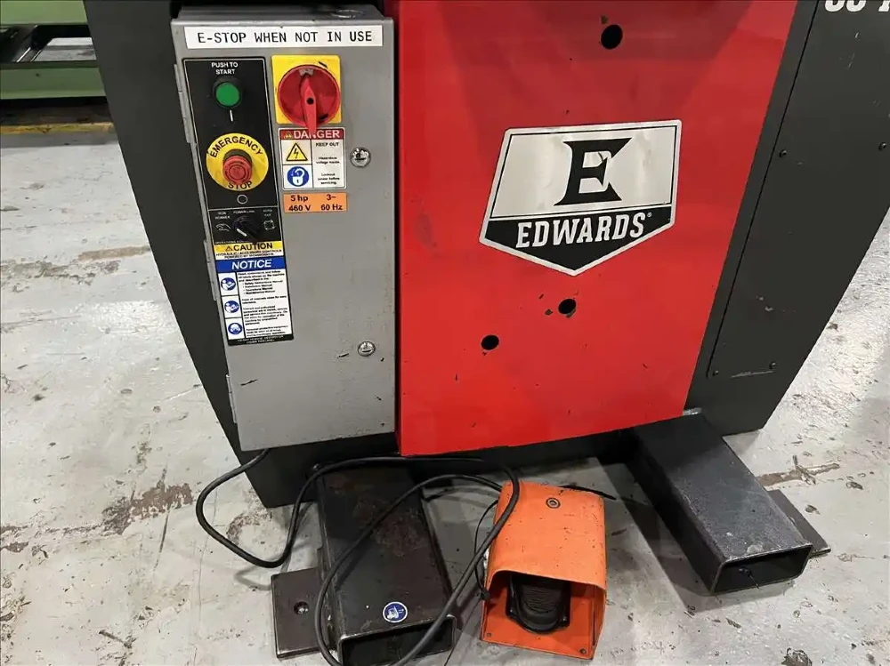 4" x 4" x 1/4" Edwards, heavy duty ironworker, 55 ton, 1.25" stroke, 7" throat, 5 HP, 2018 - Image 5