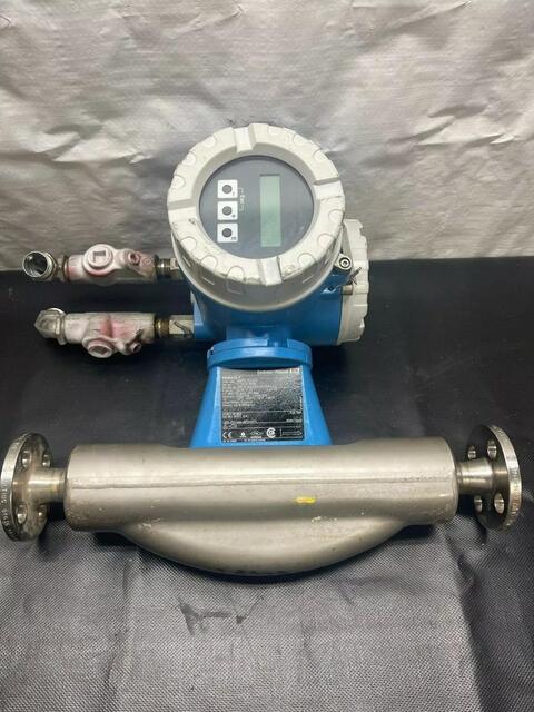 Endress & Hauser #Promass-80, Coriolis Mass Flow Meter w/ Promass F Transmitter, -4&deg;F to 140&deg;F temp. range - Image 1
