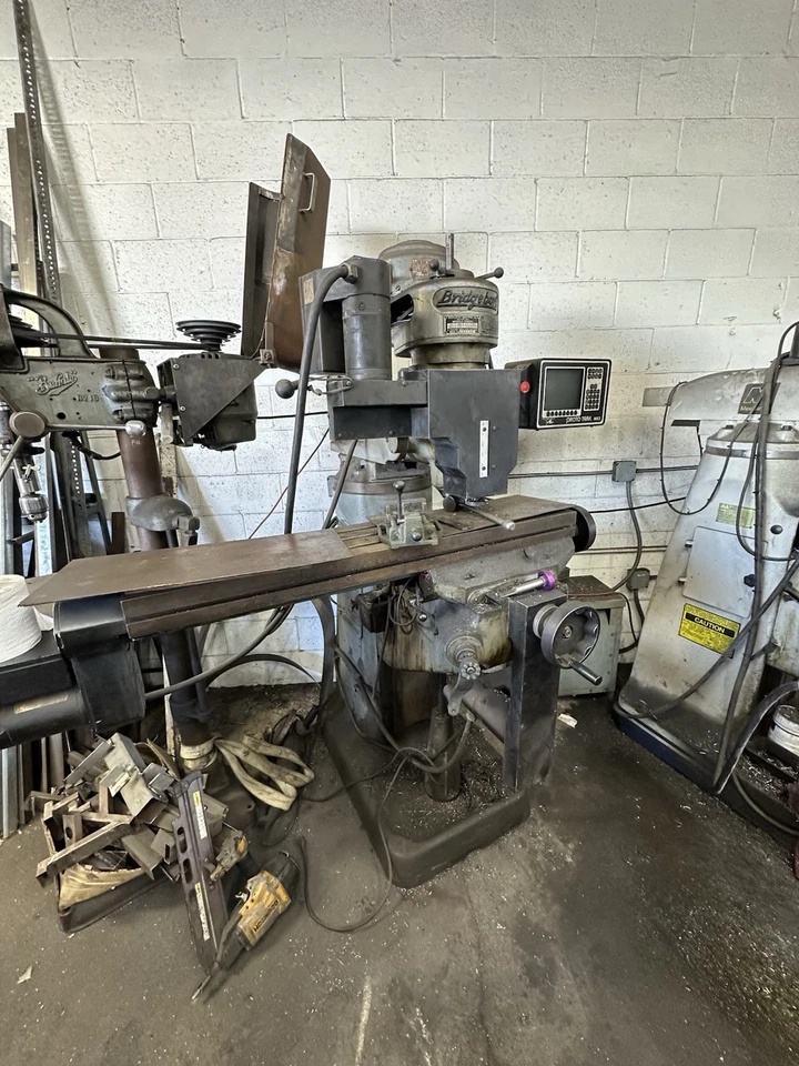 Bridgeport #Prototrak MX3, Vertical Knee Mill, 9" x42" table, 30" X, 12" Y, 16" Z, 1 HP, digital read out - Image 2