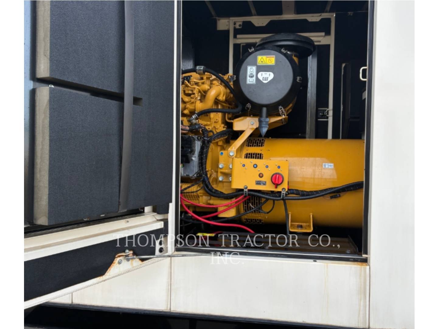 375 KW Caterpillar XQ 425, Diesel, 1800 RPM, 600V, 3121 hours, 2020 - Image 6