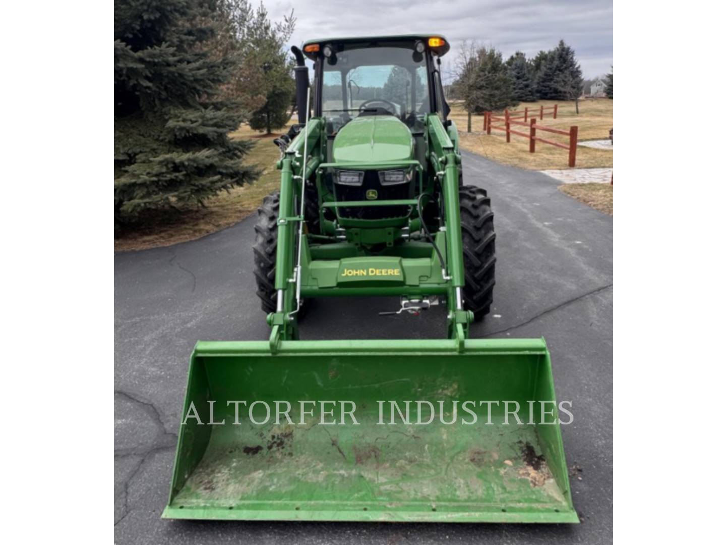 Deere & Co 5075E, Tractor, 62 hours, S/N: 1PY5075EKPR425475, 2024 - Image 4