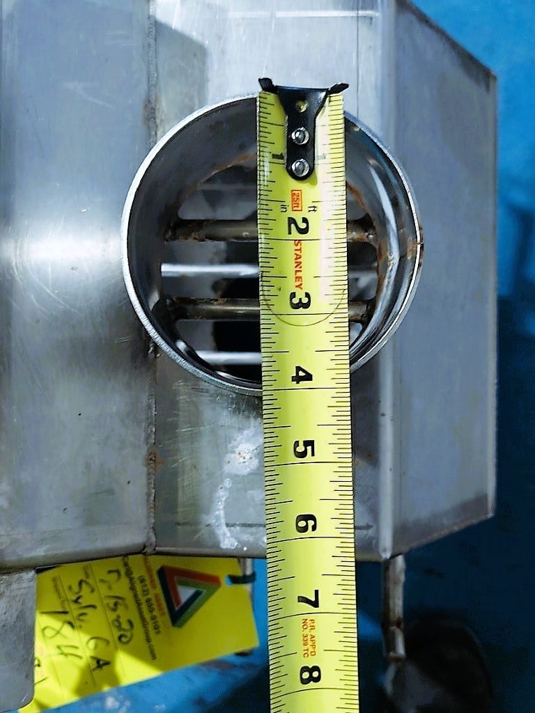 Lump catcher with cleanout port, Stainless construction, 4" OD inlet, 6" ID outlet, 9" OD outlet flange - Image 5