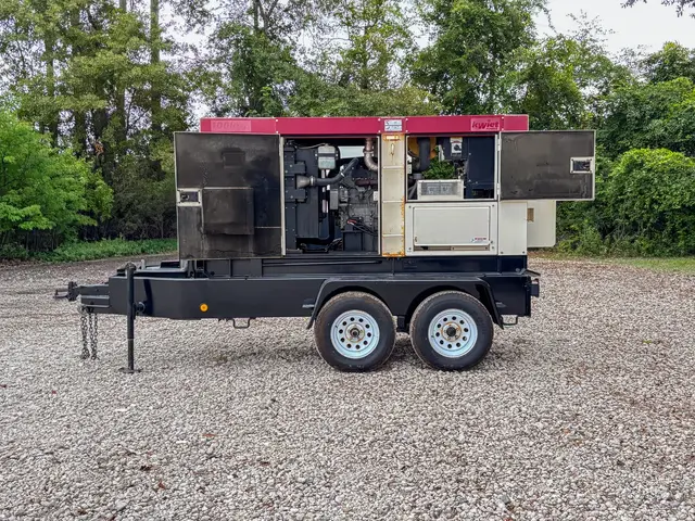 80 KW Shindaiwa #EE-6BG1T, diesel generator, trailer/SAE, voltage selector switch, 2007 - Image 3