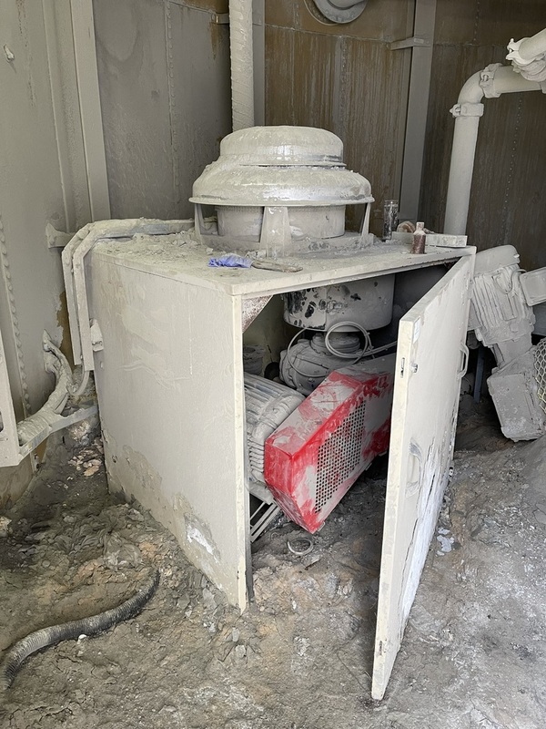 Cement Silo, 500 ton, 2 blowers & auger - Image 4