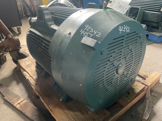 125 HP 1200 RPM Baldor Reliance, Frame 445T, TEFC BB, 575 Volts, New Surplus - Image 3