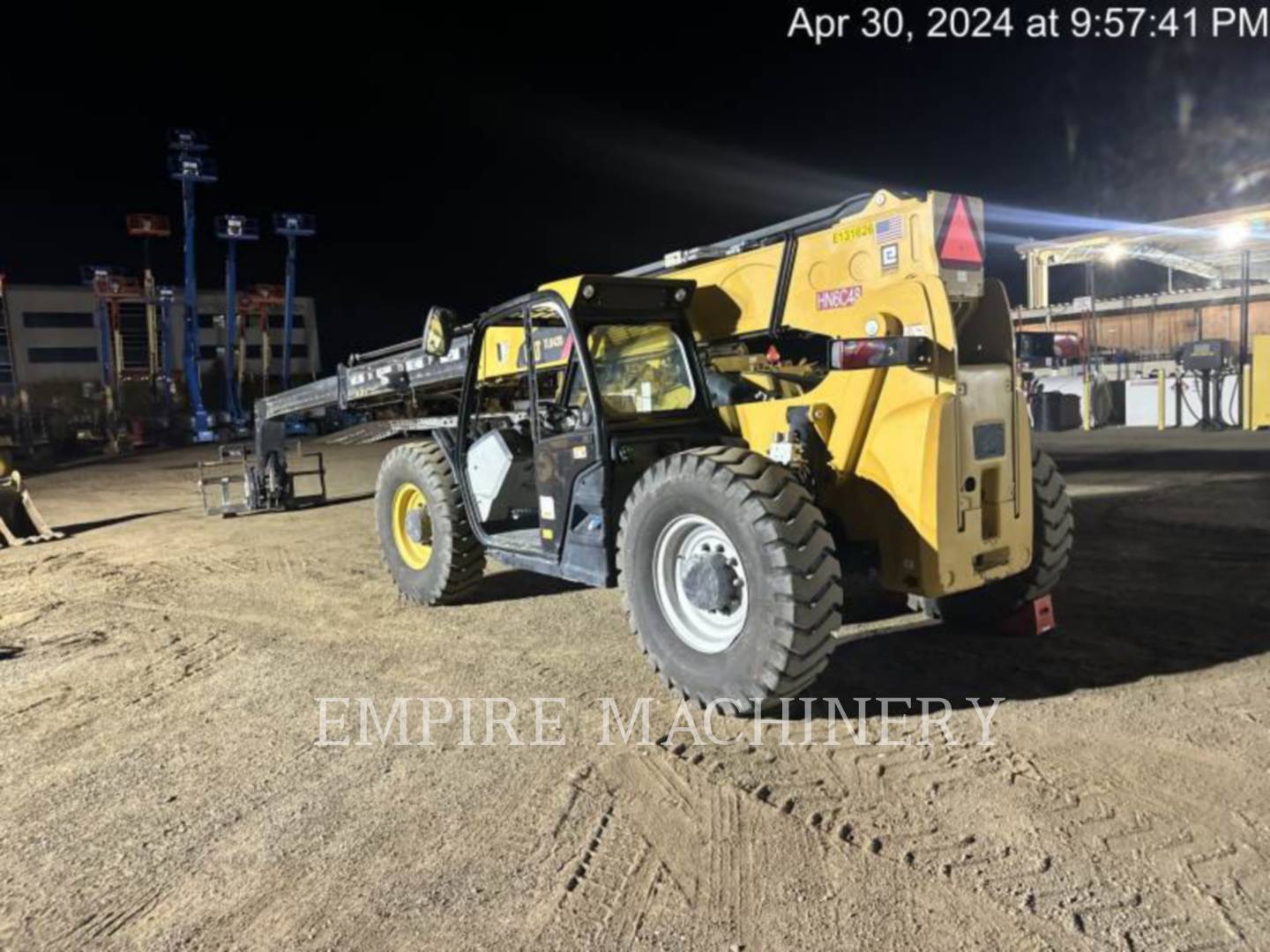 Cat TL943D, Telehandler, 3133 hours, S/N: MLJ00175, 2016 - Image 4