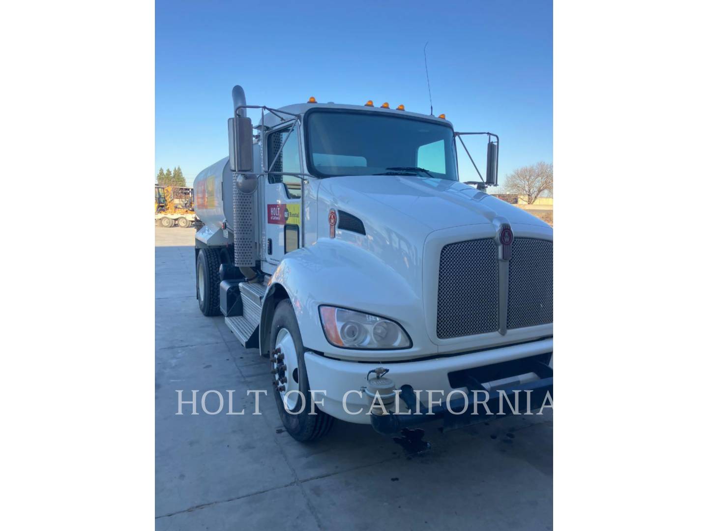 Kenworth WATER 2000, Water Truck, 2253 hours, S/N: 2NKHHM6XXNM126298, 2022 - Image 2